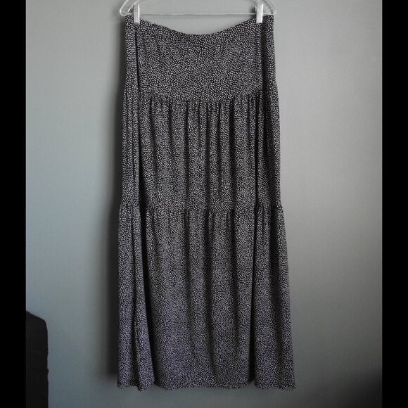 Jones Wear Dresses & Skirts - Jones Wear Maxi Skirt Polka Dot Polyester Large